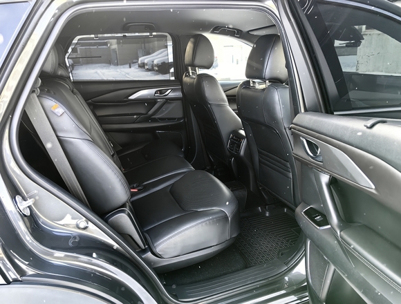 Купить ⁠⁠⁠⁠⁠⁠⁠⁠⁠⁠Mazda CX-9 в Москве на Алексеевской