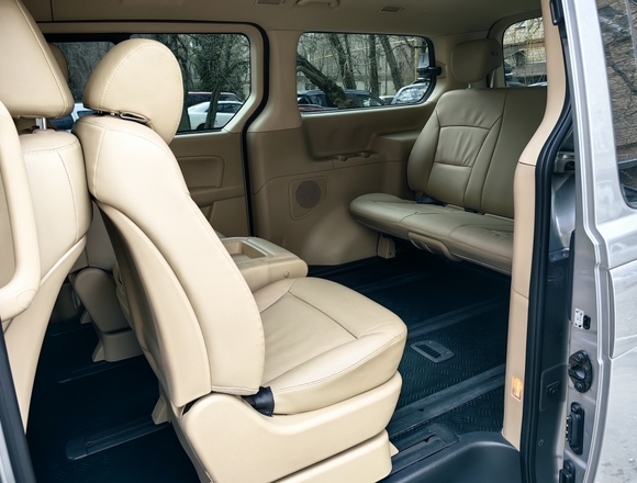 Купить ⁠⁠⁠⁠⁠⁠⁠Hyundai Grand Starex 2020 г. в Москве