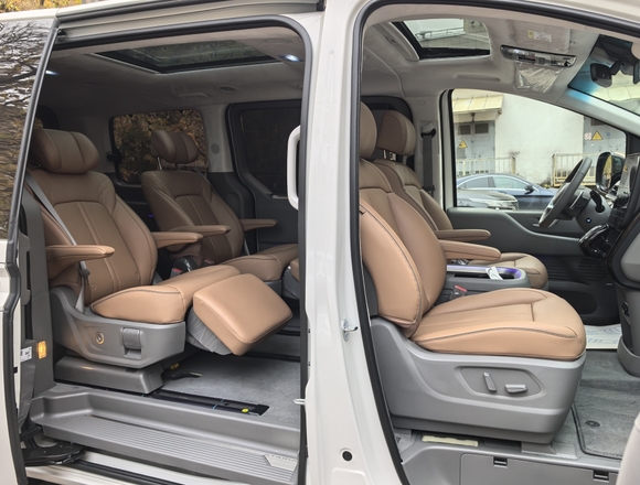 Купить ⁠⁠⁠⁠Hyundai Staria ⁠⁠2025 полный привод в Москве