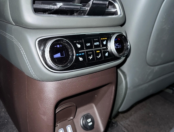 Купить ⁠Genesis GV-80 4wd в Москве