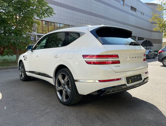 Купить ⁠Genesis GV-80 4wd в Москве