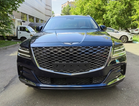 Купить ⁠Genesis GV-80 4wd в Москве