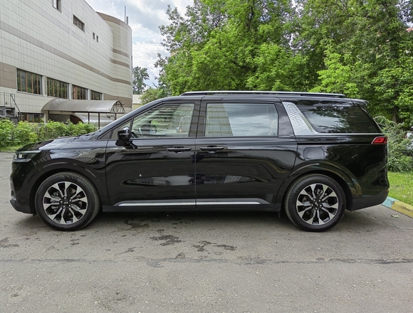 Купить ⁠⁠⁠⁠Kia Carnival Signature 2021 г. в Москве