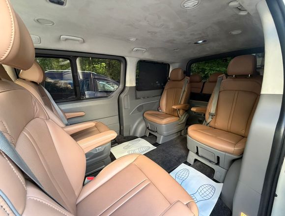 Купить ⁠⁠⁠⁠Hyundai Staria ⁠⁠Lounge Inspiration 2021 полный привод в Москве