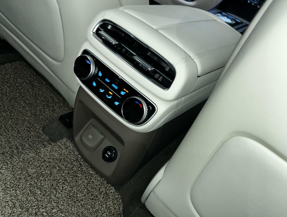 Заказать ⁠Genesis GV-80 4wd в Москве под ключ