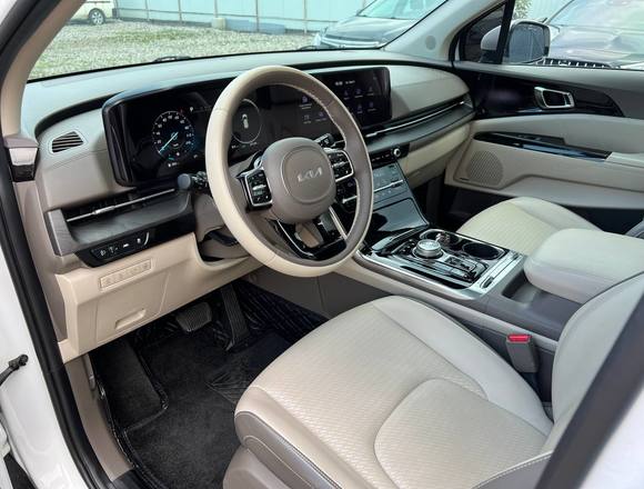 Купить ⁠⁠⁠⁠Kia Carnival Signature 2021 г. полный привод в Москве