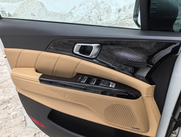 Купить ⁠⁠⁠⁠Kia Carnival Signature 2020 г. в Москве