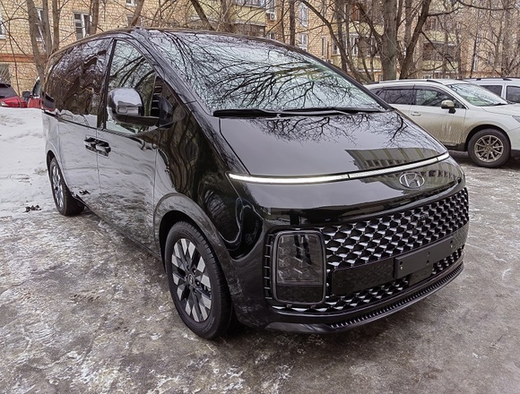 Купить ⁠⁠⁠⁠Hyundai Staria ⁠⁠Lounge Inspiration 2021 полный привод в Москве