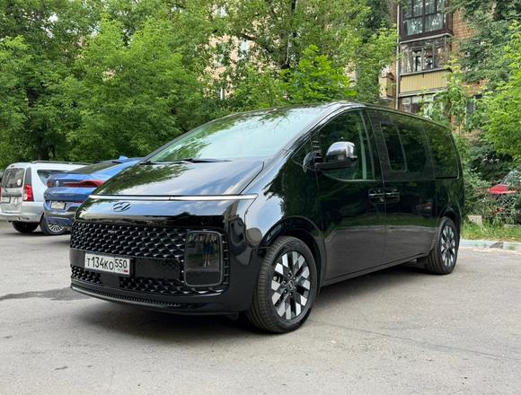 Купить ⁠⁠⁠⁠Hyundai Staria ⁠⁠Lounge Inspiration 2022 полный привод в Москве
