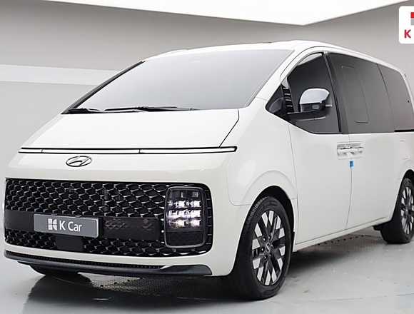 Купить ⁠⁠⁠⁠Hyundai Staria ⁠⁠Lounge Inspiration 2021 полный привод в Москве