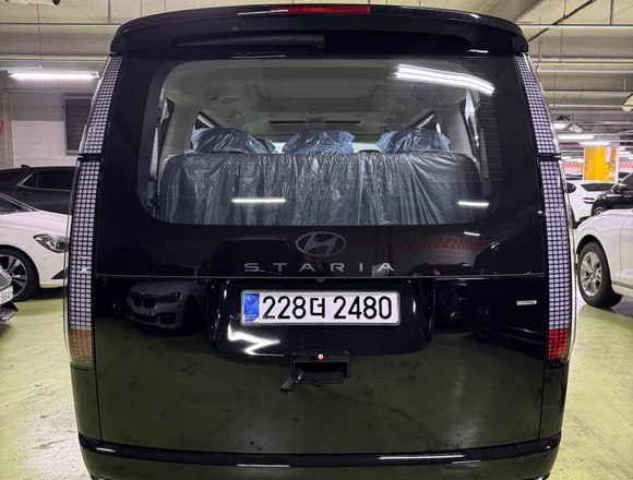 Купить ⁠⁠⁠⁠Hyundai Staria 2025 полный привод в Москве