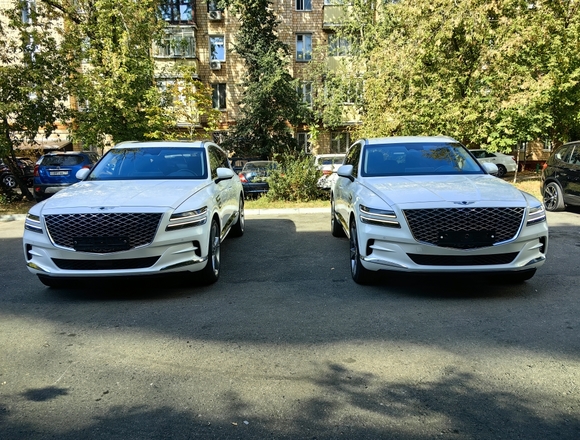 Купить ⁠Genesis GV-80 4wd в Москве