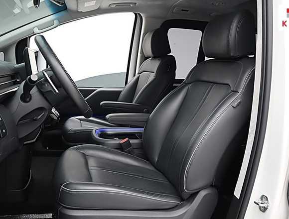 Купить ⁠⁠⁠⁠Hyundai Staria ⁠⁠Lounge Inspiration 2021 полный привод в Москве