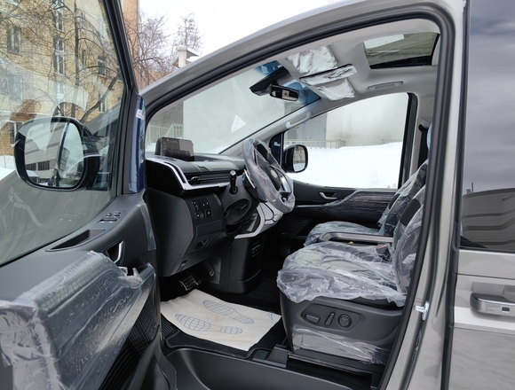 Купить ⁠⁠⁠⁠Hyundai Staria ⁠⁠Lounge Inspiration 2023 полный привод в Москве