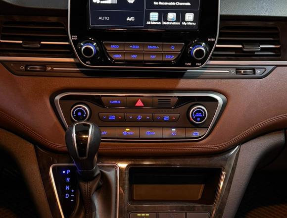 Купить ⁠⁠⁠⁠⁠⁠⁠⁠⁠Hyundai Grand Starex 2019 г. в Москве