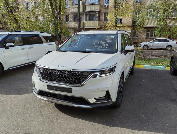 Купить ⁠⁠⁠⁠Kia Carnival Nobless 2022 г. в Москве