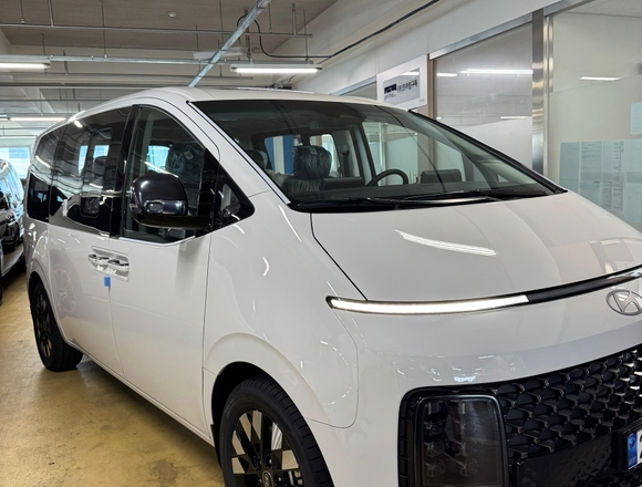 Купить ⁠⁠⁠⁠Hyundai Staria 2025 полный привод в Москве